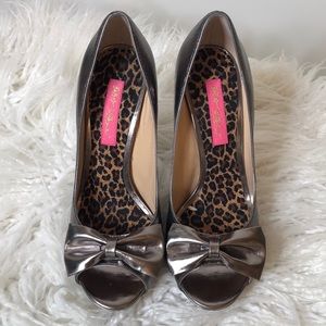 ⭐️🔹 Betsey Johnson Pumps